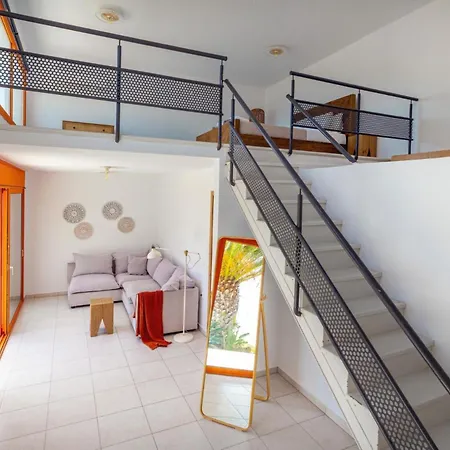 Seven Villa Lacónia